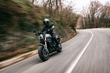 Benelli Leoncino 800 | Moto | Scrambler