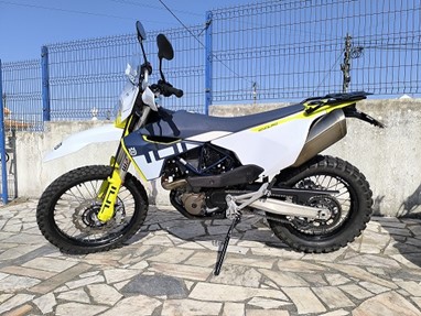 Husqvarna 701 | Moto