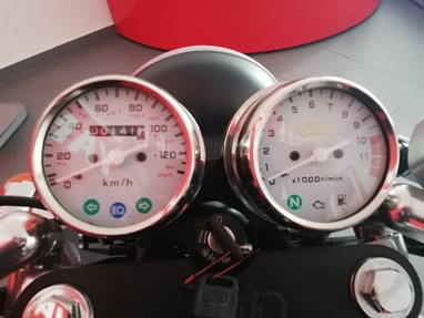 Mash Cafe Racer 125 silver | Moto
