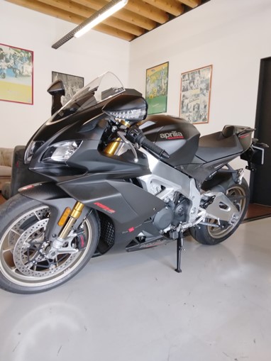 Aprilia RSV4 1000 | Moto
