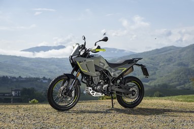 Benelli BKX 300 | Moto | BKX