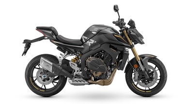 QJ Motor SRK 800 | Moto | Street