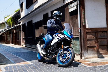 Suzuki SV-7GX | Moto | Estrada