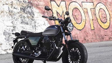 Moto Guzzi V9 Special Edition | Moto | V9
