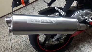 Aprilia RSV RSV 1000 | Moto