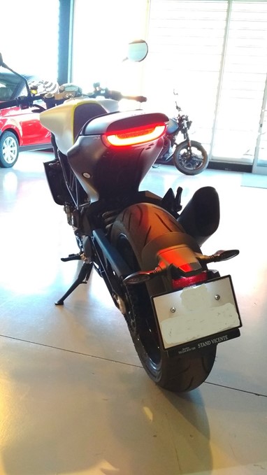 Husqvarna vitpilen 701 vitpilen | Moto