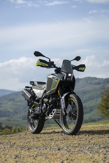 Benelli BKX 300 | Moto | BKX