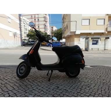 Piaggio Vespa 200 | Scooter