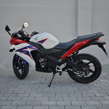 Honda CBR 125R | Moto