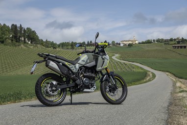 Benelli BKX 300 | Moto | BKX