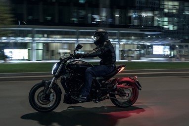Benelli 502C | Moto | Naked