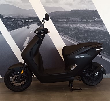 Honda EM1 | Scooter Elétrica