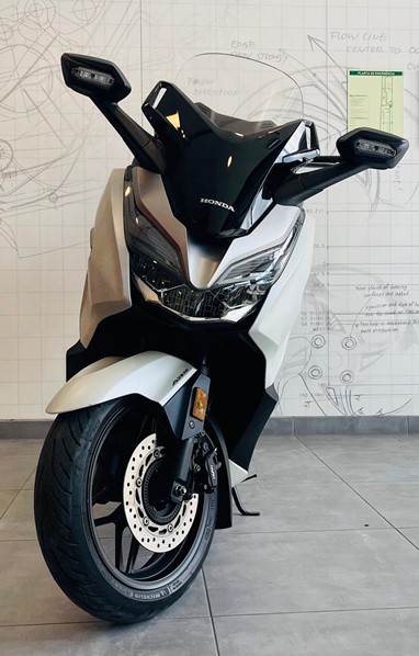 Honda Forza 300 | Scooter