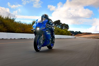 Yamaha R9 2026 | Moto | Super Desportivas