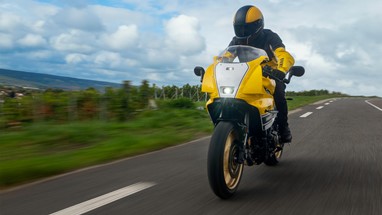 Yamaha XSR900 GP 2026 | Moto | Sport Heritage