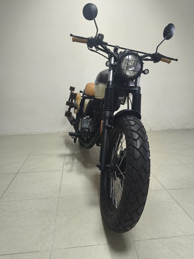 Brixton SK8 | Moto