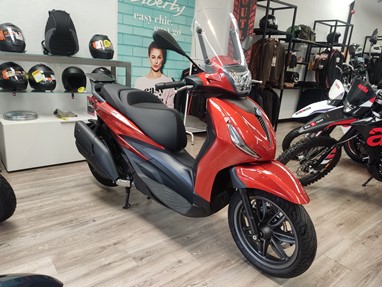 Piaggio Beverly 400 S | Scooter