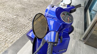Vespa 50 PK | Scooter Clássica