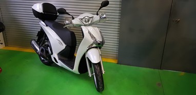 Honda SH 125 | Scooter