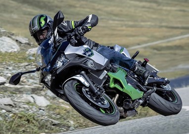 Kawasaki NINJA 7 HYBRID | Moto | Supersport