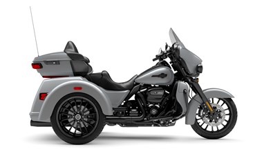 Harley Davidson TRI GLIDE ULTRA 2025 | Moto | Trike