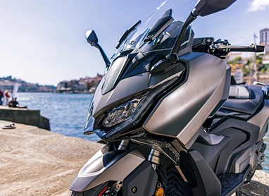 Kymco AK550 Premium | Scooter | Maxiscooters