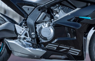 CFMOTO 675SR-R | Moto | Sport