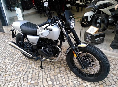 Brixton BX125 Café Racer | Moto