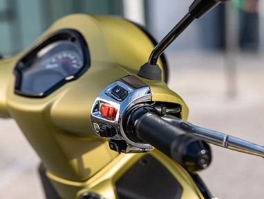 Vespa GTS 300 Super Sport | Scooter | GTS Super