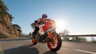 Yamaha XSR900 GP 2026 | Moto | Sport Heritage