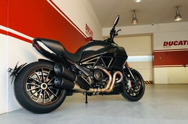 Ducati Diavel Dark | Moto