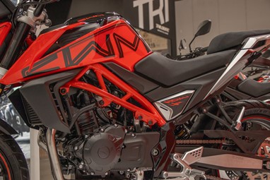 SWM Hoku 400 | Moto | On Road