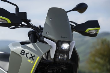 Benelli BKX 300 | Moto | BKX
