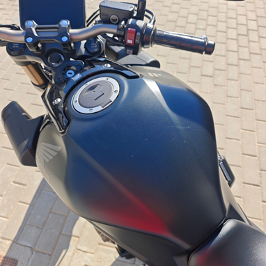 Honda CB 650R E-CLUTCH | Moto