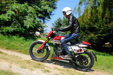 FB Mondial FLAT TRACK 125 ABS | Moto | Estrada