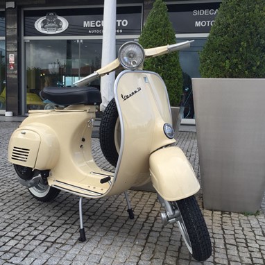 Vespa 50 50S c/ kit 75cc | Moto Clássica