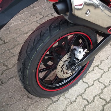 UM SCRAMBLER SPORT 125 | Moto