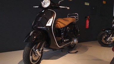 Vespa GTS Super 300 | Scooter