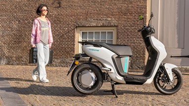 Yamaha NEO's Dual Battery 2023 | Scooter Elétrica | Urban Mobility