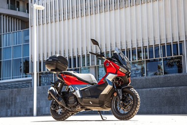 Voge SR1 ADV | Scooter | Scooters