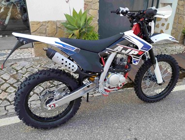 AJP SPR 125 Enduro | Moto