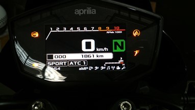 Aprilia Dorsoduro 900 | Moto