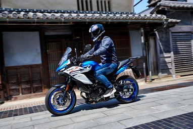 Suzuki SV-7GX | Moto | Estrada
