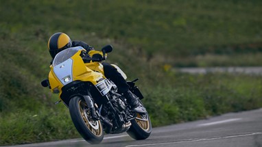 Yamaha XSR900 GP 2026 | Moto | Sport Heritage