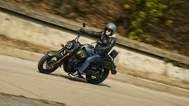 UM Renegade Commando 300 | Moto | Cruiser