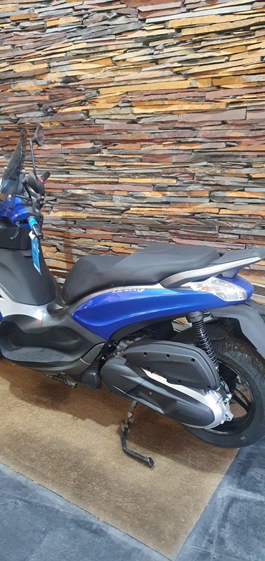 Piaggio Beverly 350 | Scooter