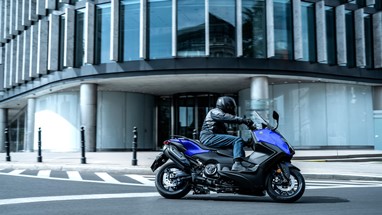 Yamaha TMAX 2026 | Scooter | Desporto