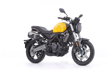 Voge 350 AC | Moto | Classic