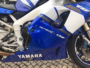 Yamaha YZF R-1 | Moto