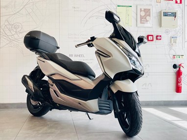 Honda Forza 300 | Scooter